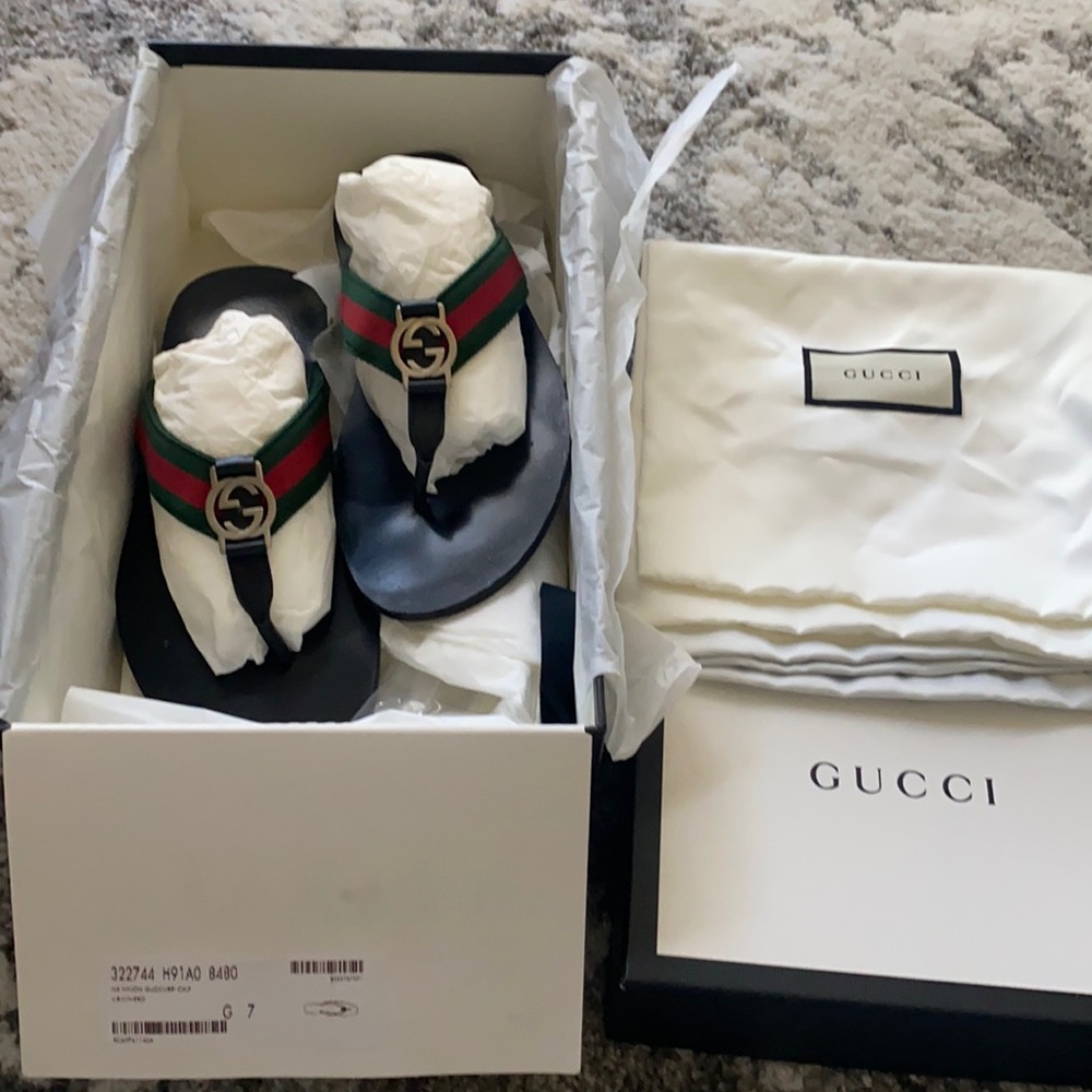 Gucci thong sandals